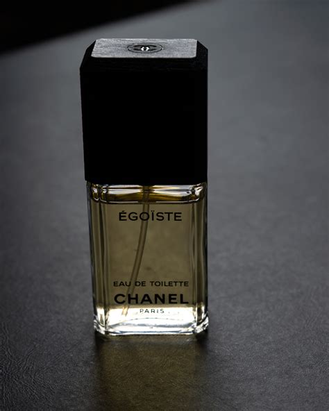 Chanel Egoiste. Talk about a fragrance that has stopped me in.